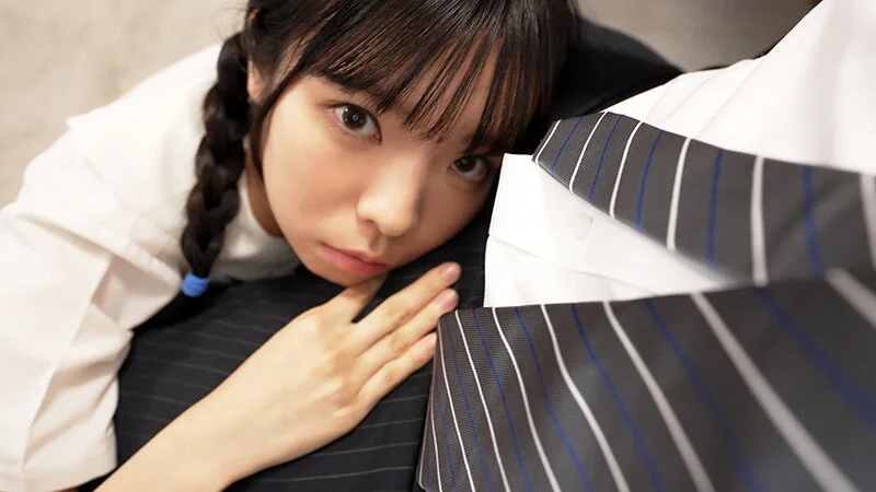 佐野葉月の制服コスプレ